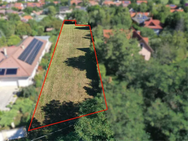 Eladó telek Pécs, Málom 2489 nm