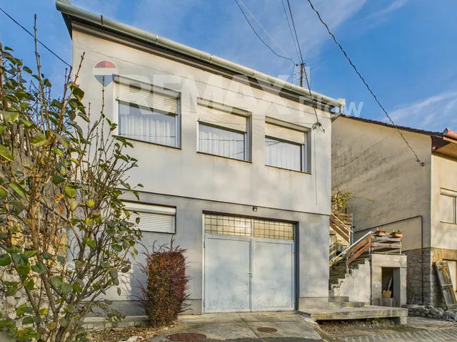 Eladó ház Pécs, Deindol 146 nm