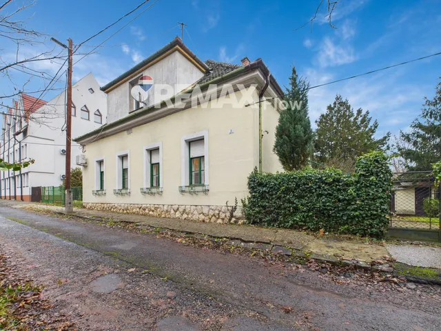 Eladó ház Pécs, Budai városrész 90 nm