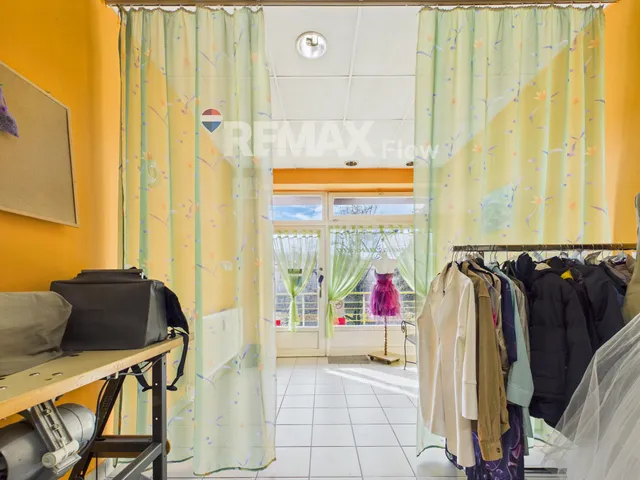 Eladó kereskedelmi és ipari ingatlan Komló 38 nm