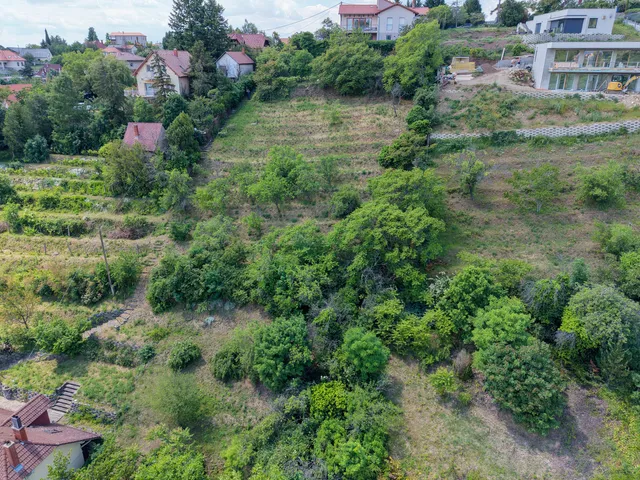 Eladó telek Pécs, Donátus, Lepke dűlő 1063 nm