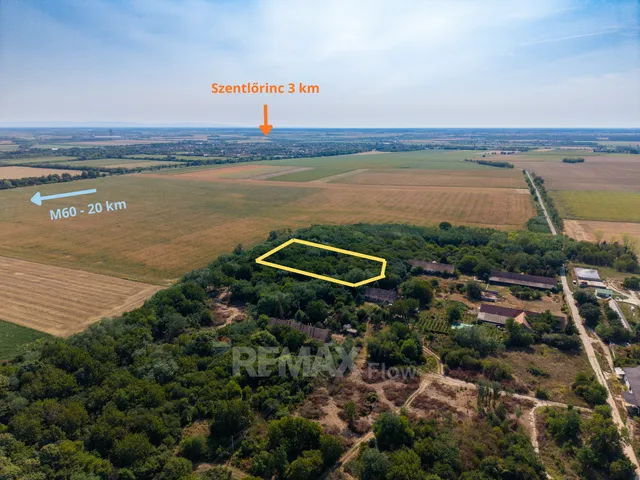 Eladó telek Szentlőrinc 8995 nm