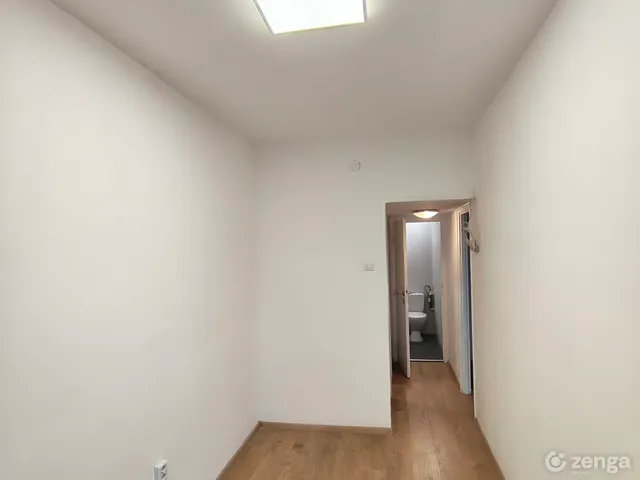 Eladó lakás Veszprém, Cserhát lakótelep 1 44 nm