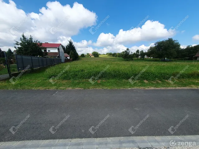 Eladó telek Zalakaros, Arany János utca 6. 2340 nm