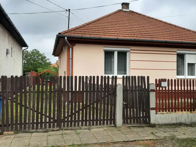 Eladó ház Debrecen, Csapókert 80 nm