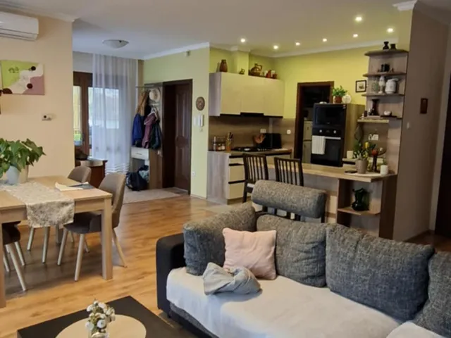 Eladó ház Debrecen, Falóger 110 nm