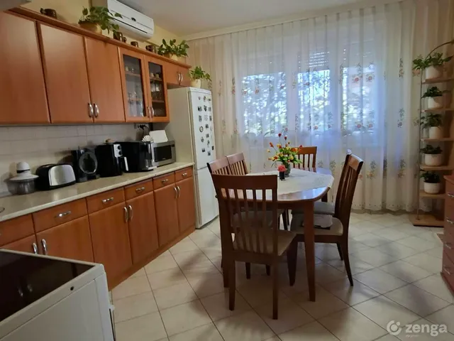Eladó lakás Debrecen, Újkert 54 nm