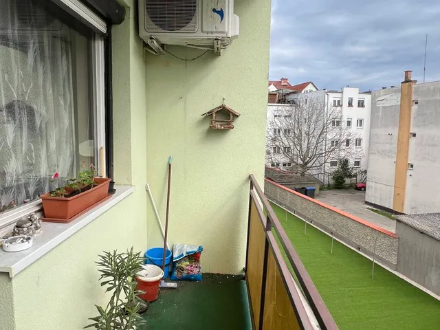 Eladó lakás Baja, Belváros 80 nm