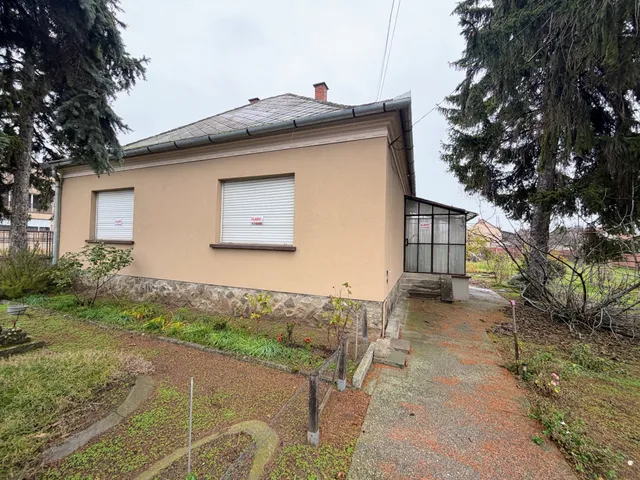 Eladó ház Baja 89 nm