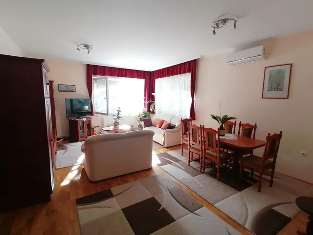 Eladó ház Baja 200 nm