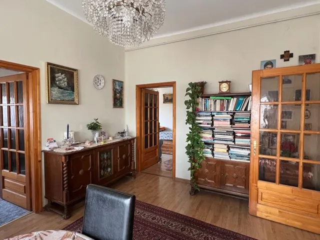 Eladó lakás Baja 128 nm