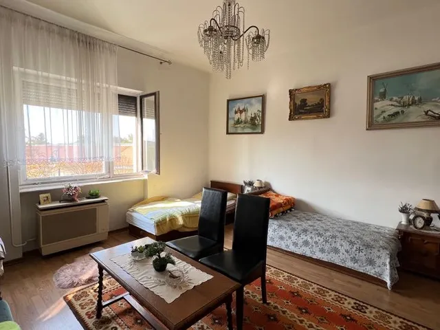 Eladó lakás Baja 128 nm