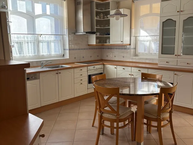 Eladó ház Baja 188 nm