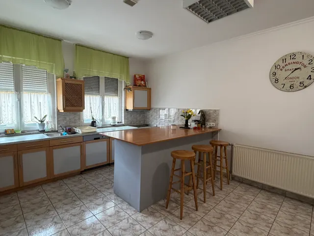 Eladó ház Baja 121 nm