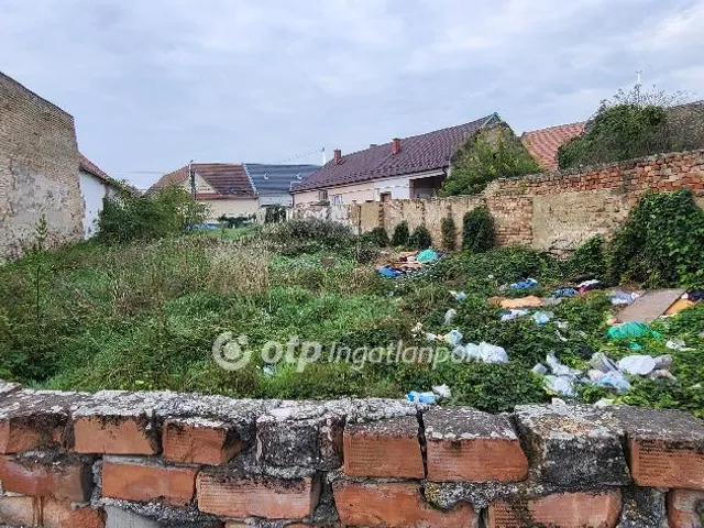 Eladó telek Győr, Újváros 293 nm