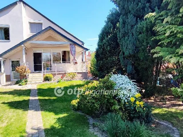 Eladó ház Győr, Szabadhegy 196 nm