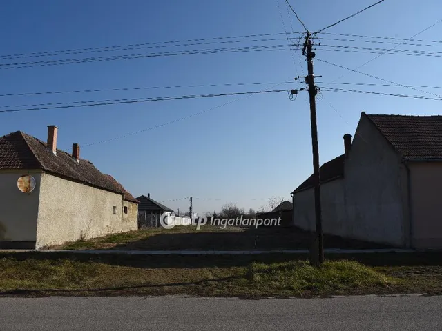 Eladó telek Jánossomorja, Mosonszentpéter 1094 nm