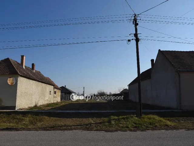 Eladó telek Jánossomorja, Mosonszentpéter 1094 nm