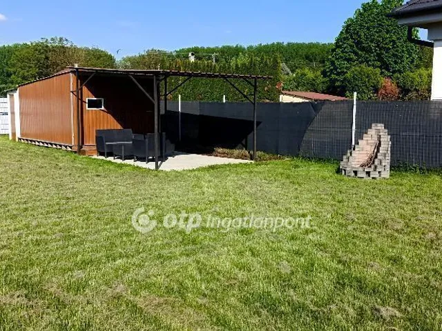 Eladó telek Ásványráró 450 nm