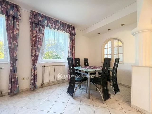 Eladó lakás Győr 77 nm