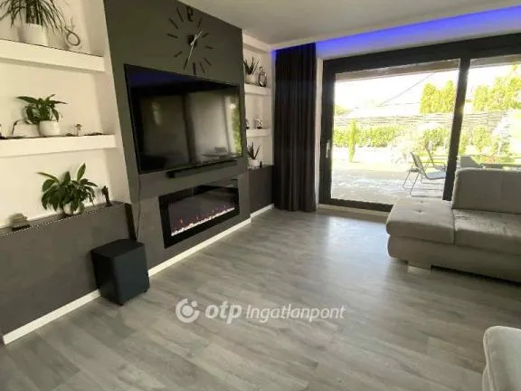 Eladó ház Tata 230 nm