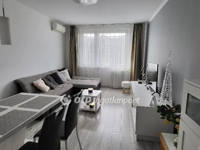 Eladó lakás Győr, Adyváros 62 nm