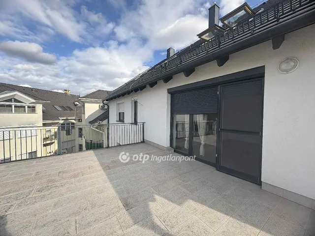 Eladó lakás Kapuvár 102 nm