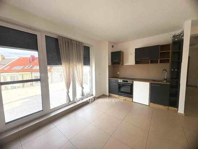 Eladó lakás Kapuvár 102 nm