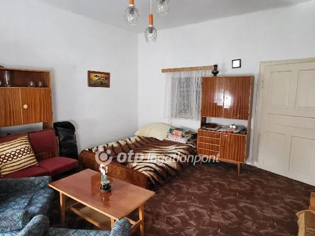 Eladó ház Magyarkeresztúr 94 nm