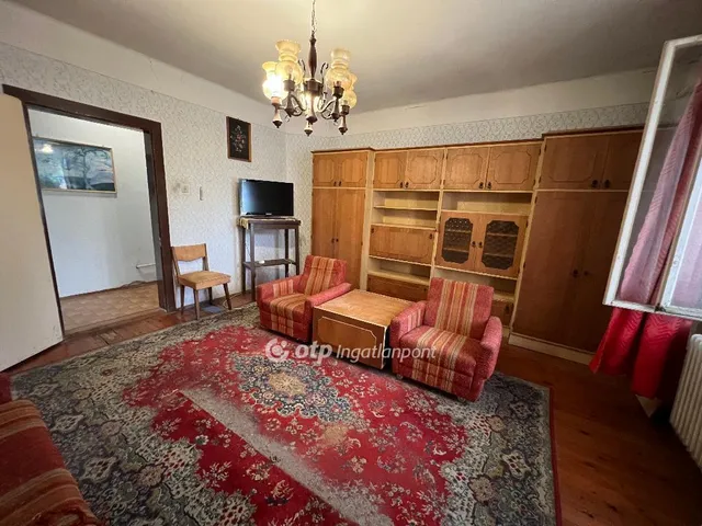 Eladó ház Nagybajcs 86 nm