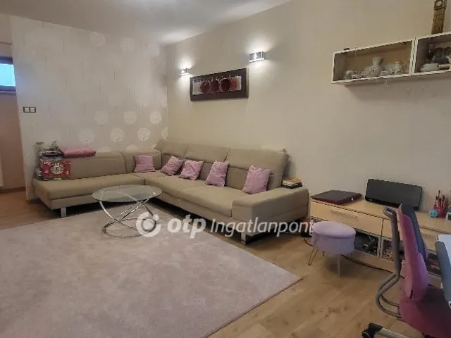 Eladó lakás Győr 103 nm