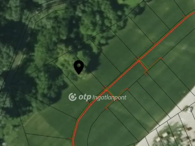 Eladó telek Máriakálnok 654 nm