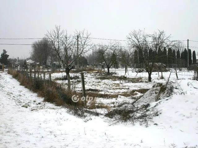 Eladó telek Dunaszeg 719 nm