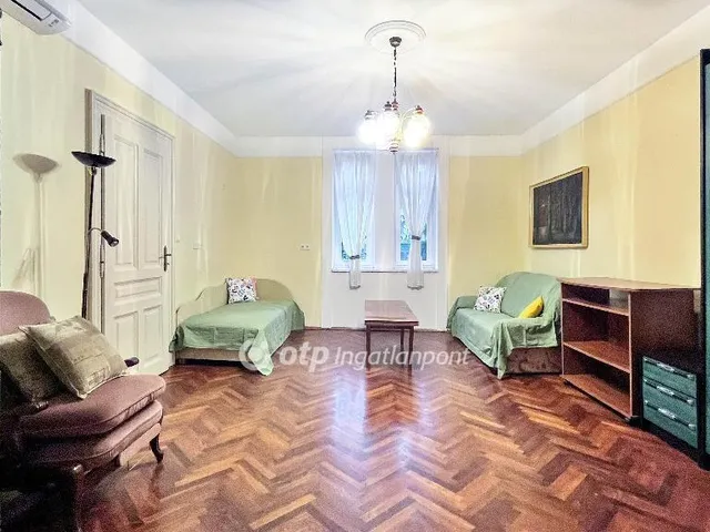 Eladó lakás Győr 69 nm