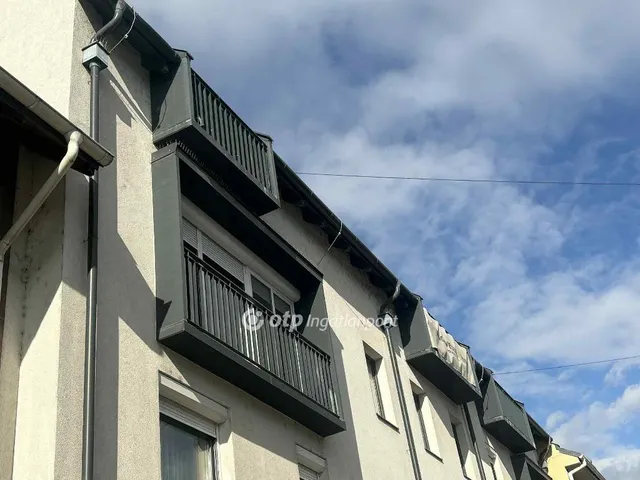 Eladó lakás Kapuvár 103 nm