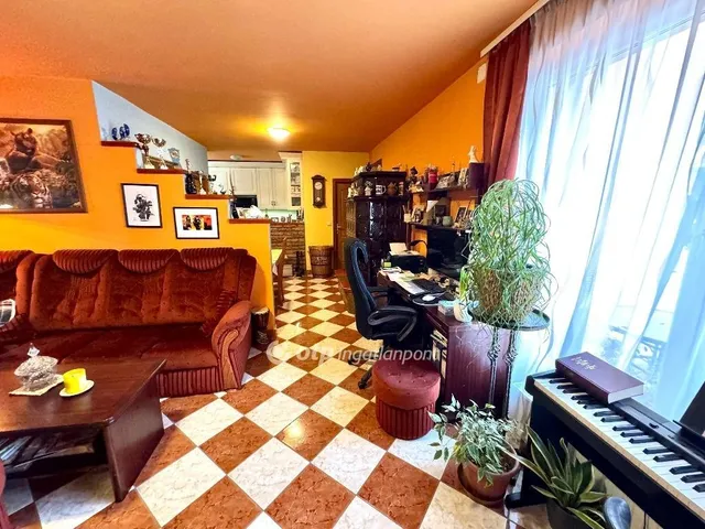 Eladó ház Nyúl 143 nm