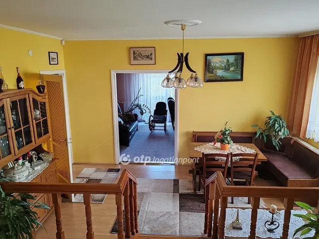 Eladó ház Győr 166 nm