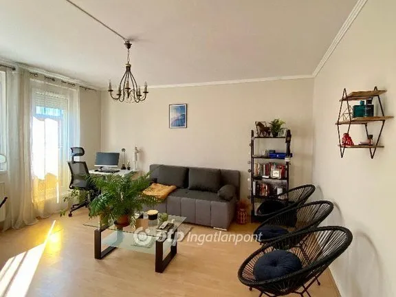 Eladó lakás Pápa 69 nm