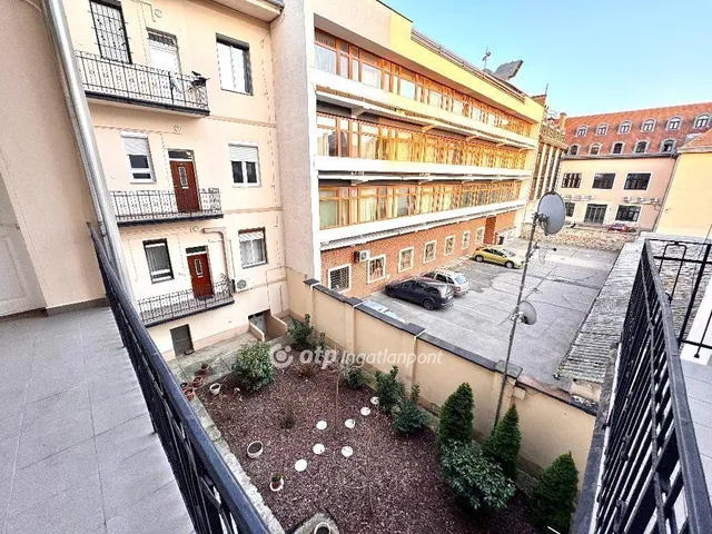 Eladó lakás Győr, Belváros 69 nm