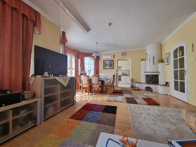 Eladó ház Pápa 209 nm