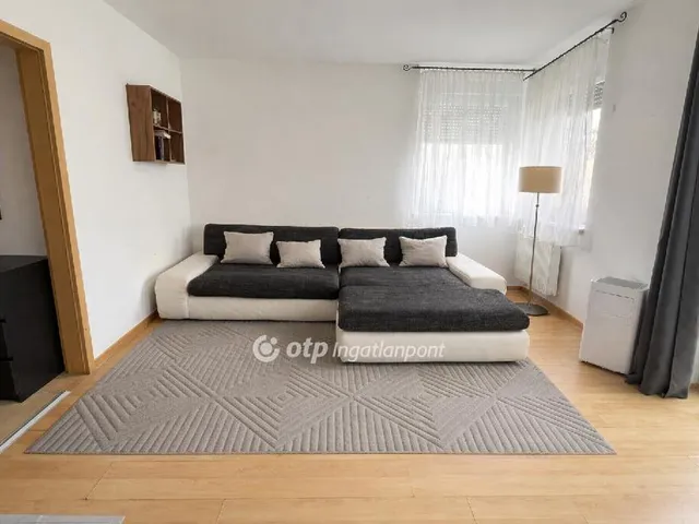 Eladó lakás Győr, Révfalu 54 nm