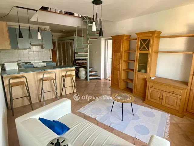 Eladó lakás Győr, Révfalu 58 nm