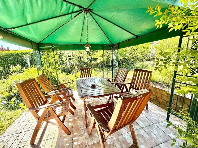 Eladó ház Győrújbarát 180 nm