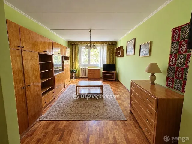 Eladó lakás Győr, Adyváros 53 nm