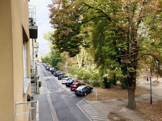 Eladó lakás Győr 32 nm