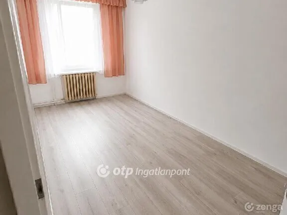 Eladó lakás Győr 49 nm