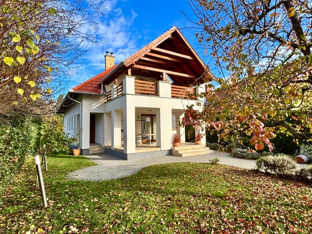 Eladó ház Balatonfüred, Ófalu 156 nm