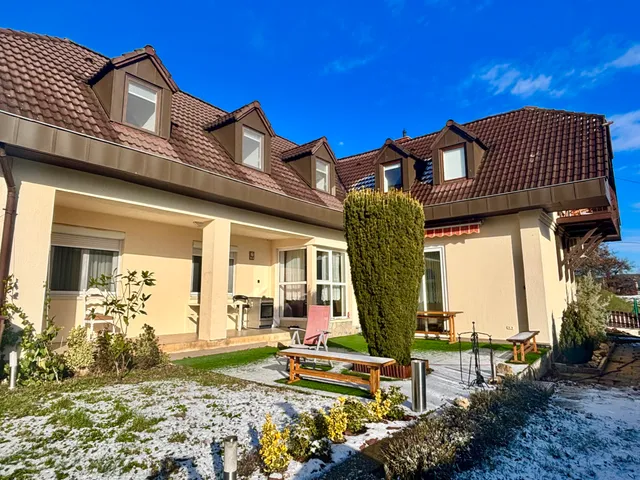 Eladó ház Balatonfüred, Belváros 265 nm