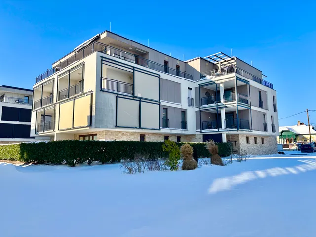 Kiadó lakás Csopak 104 nm