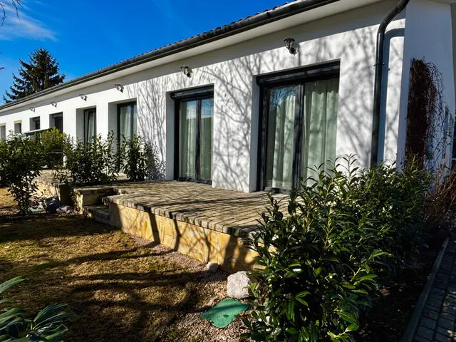 Eladó lakás Balatonfüred, Ófalu 60 nm